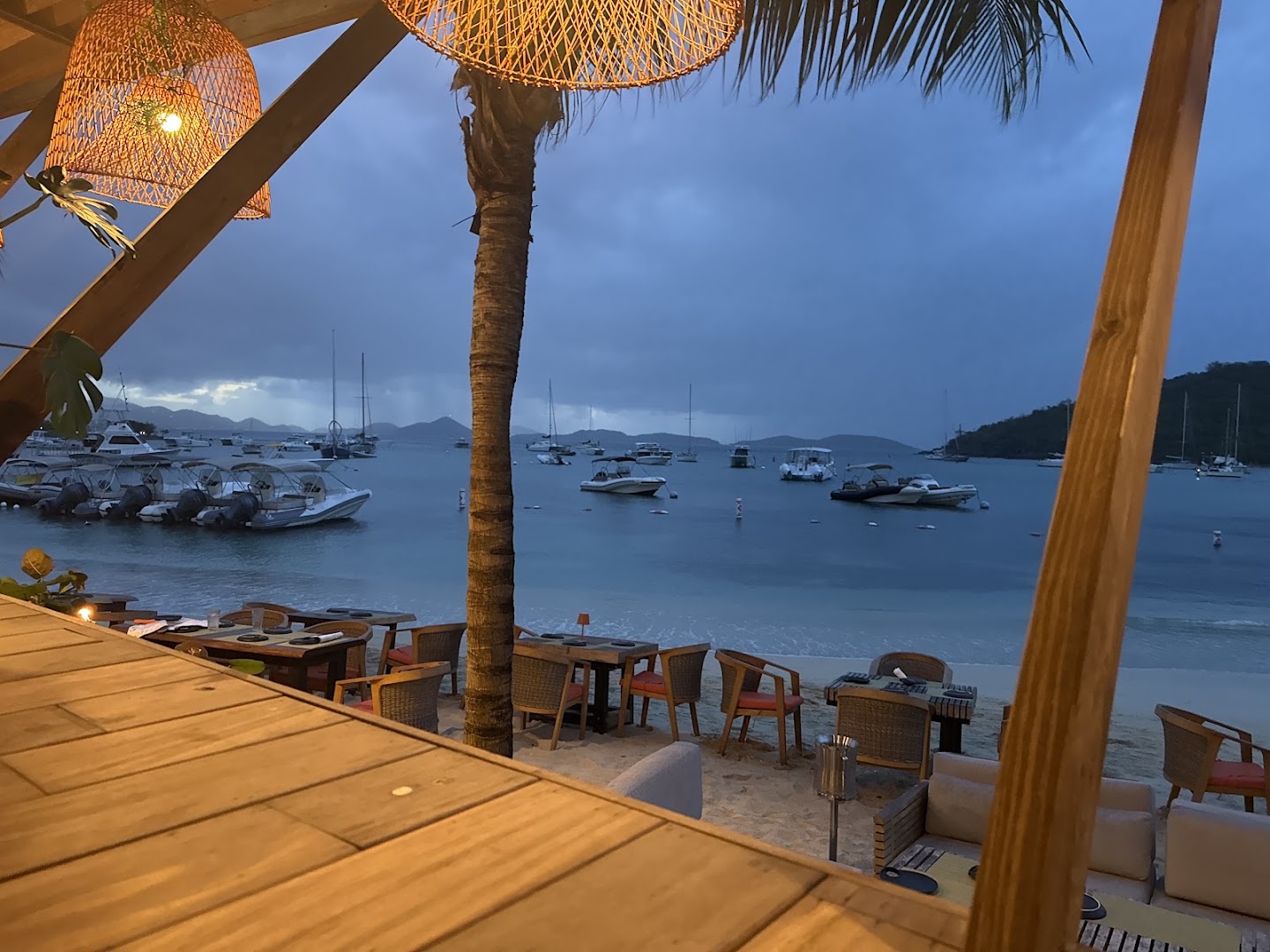 Karma Beach Lounge: beautiful atmosphere and scenic view