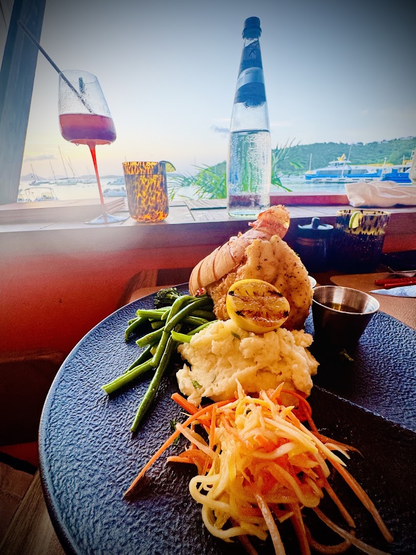 Karma Beach Lounge: appetizing food with scenic view
