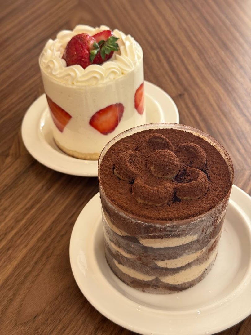 COCOCHOU BAKERY: appetizing, high-quality food photography