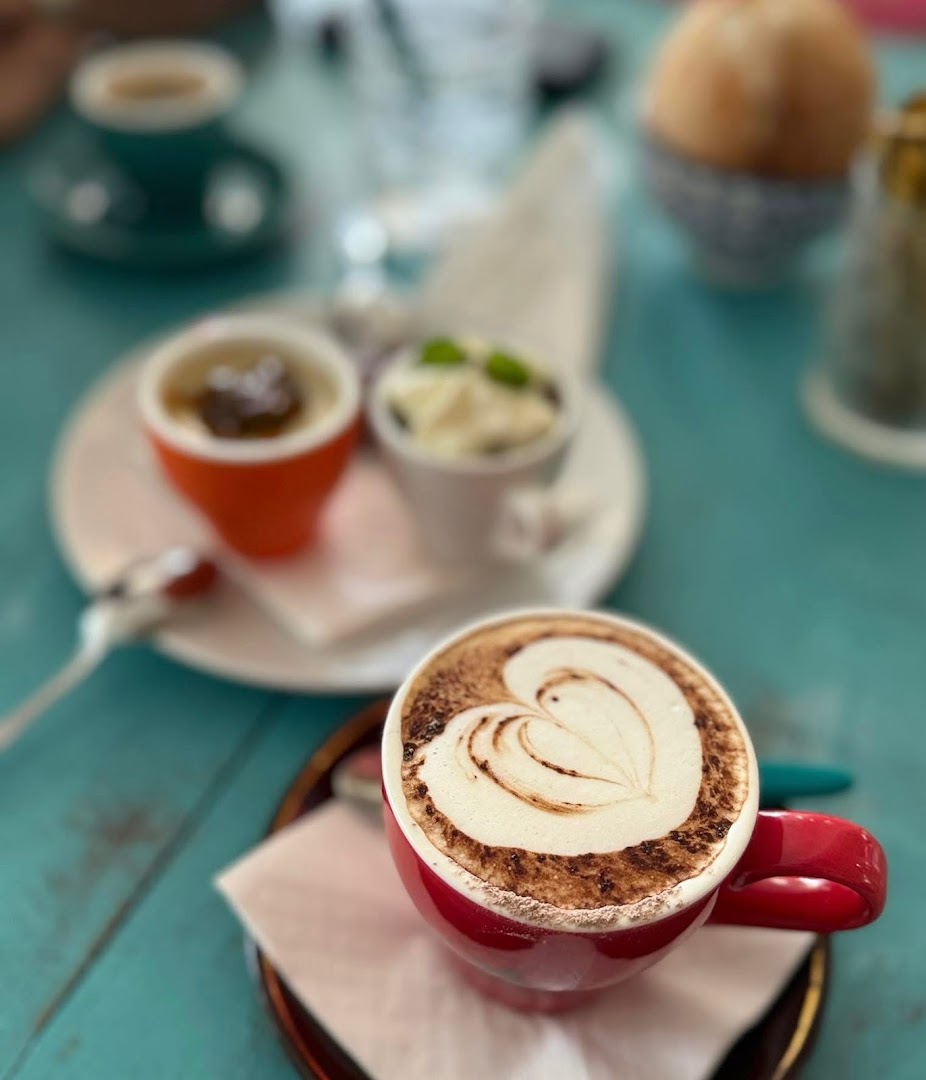 Coco & Co: appealing photo of coffee drinks