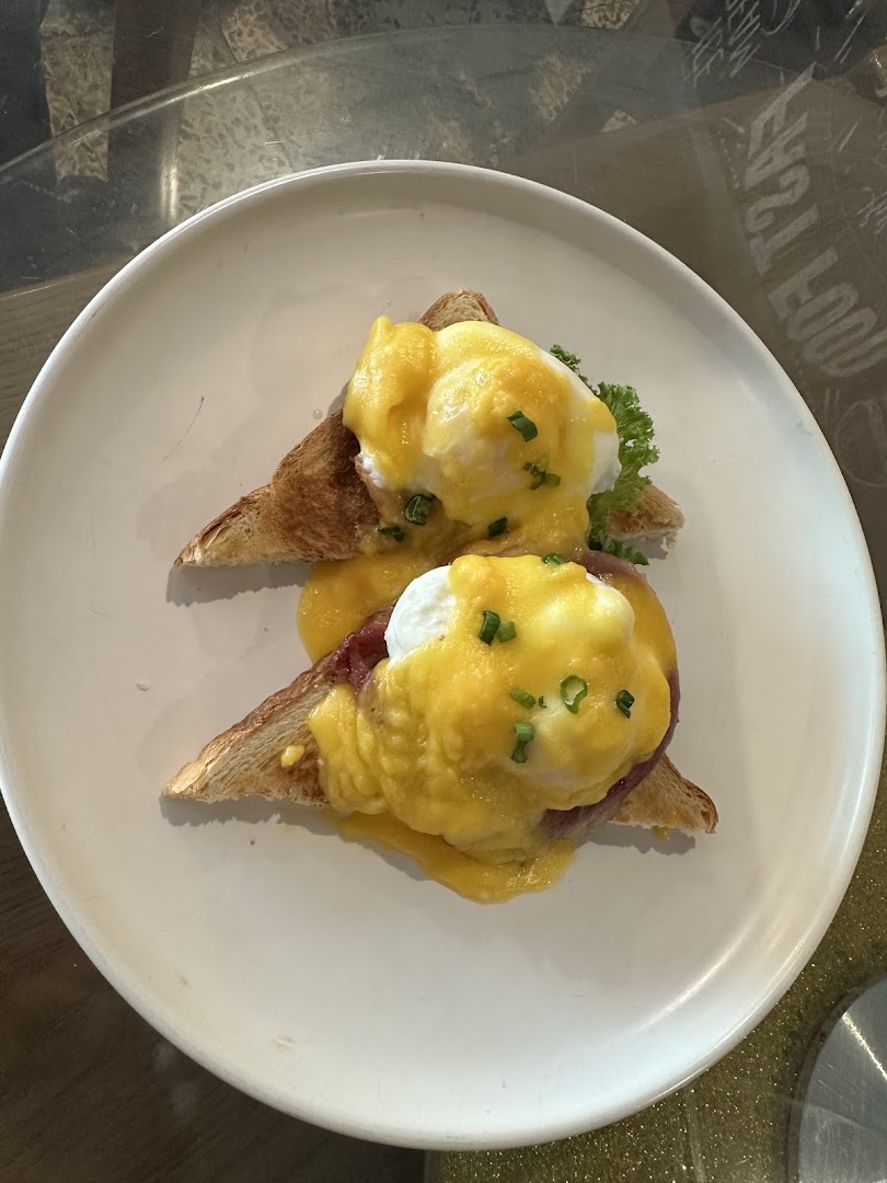 Grace Coffee: appetizing photo of breakfast dish