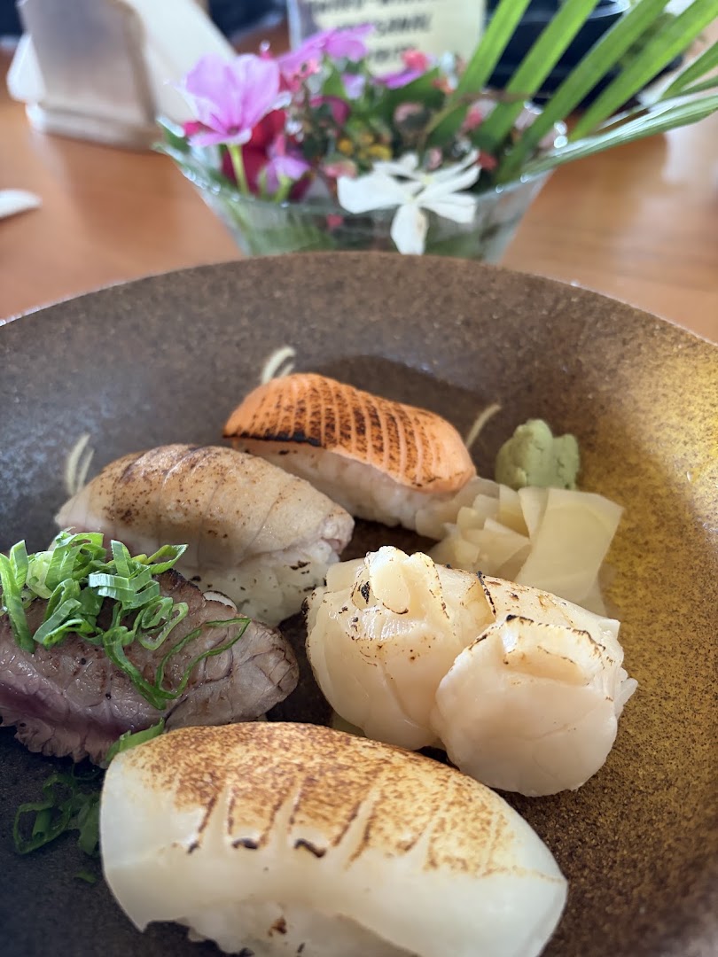 VAN Japanese Restaurant: appetizing high quality food photo