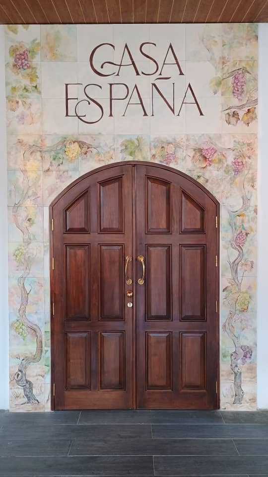 Casa España: attractive, clear restaurant entrance photo