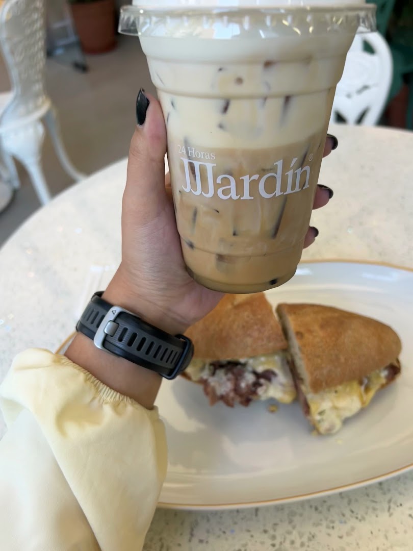 JJJardín: clear photo of food and drink