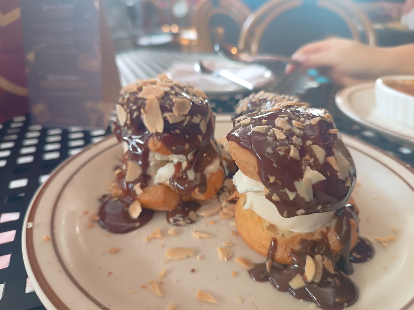 L'Entrecôte 212: appetizing photo of restaurant dessert