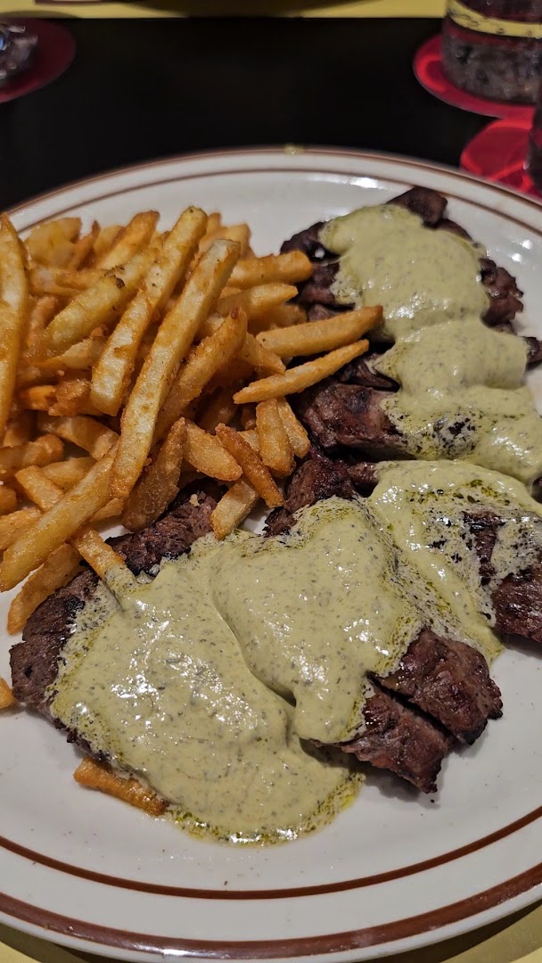 L'Entrecôte 212: appetizing photo of restaurant dish