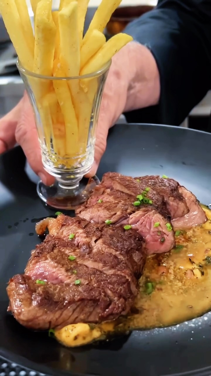 Montmartre: appetizing food presentation