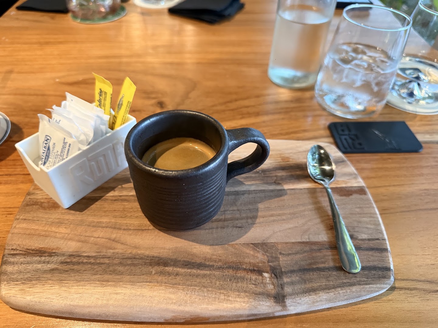 Ruta Restaurante: appealing presentation of coffee