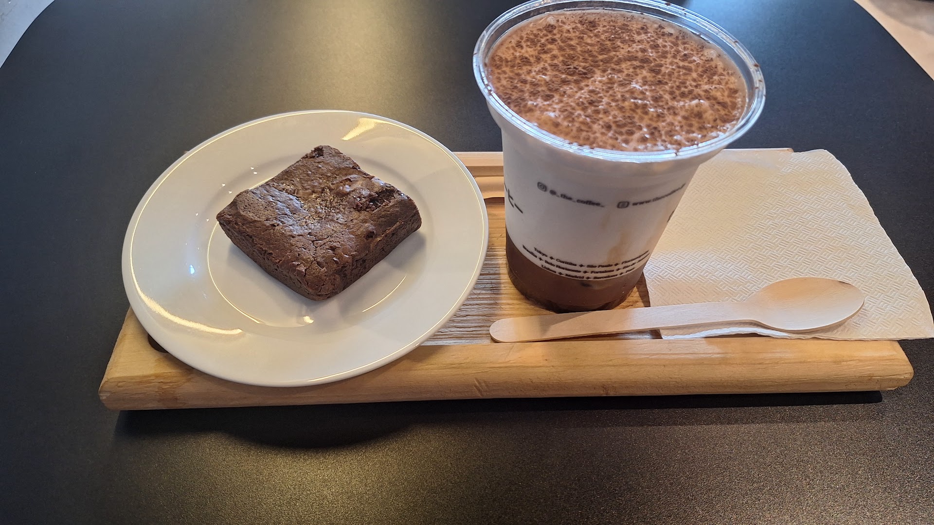 The Coffee: appetizing food and drink presentation
