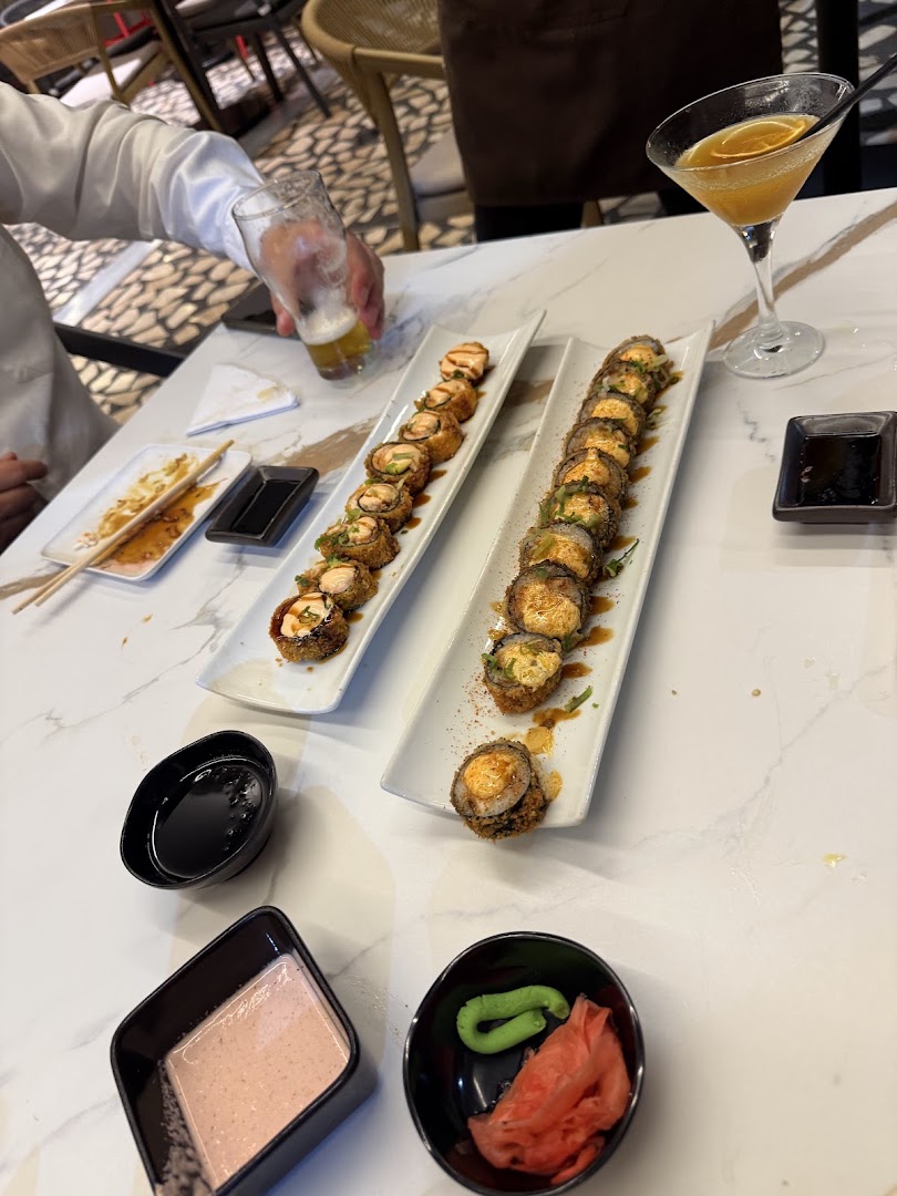 Uwa Sushi: appetizing photo of restaurant food