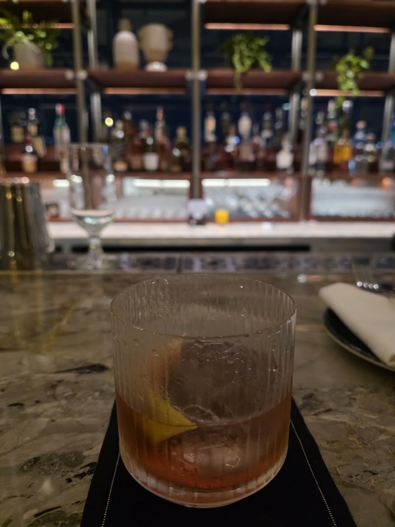 Vértigo Rooftop Bar: high quality bar atmosphere shot
