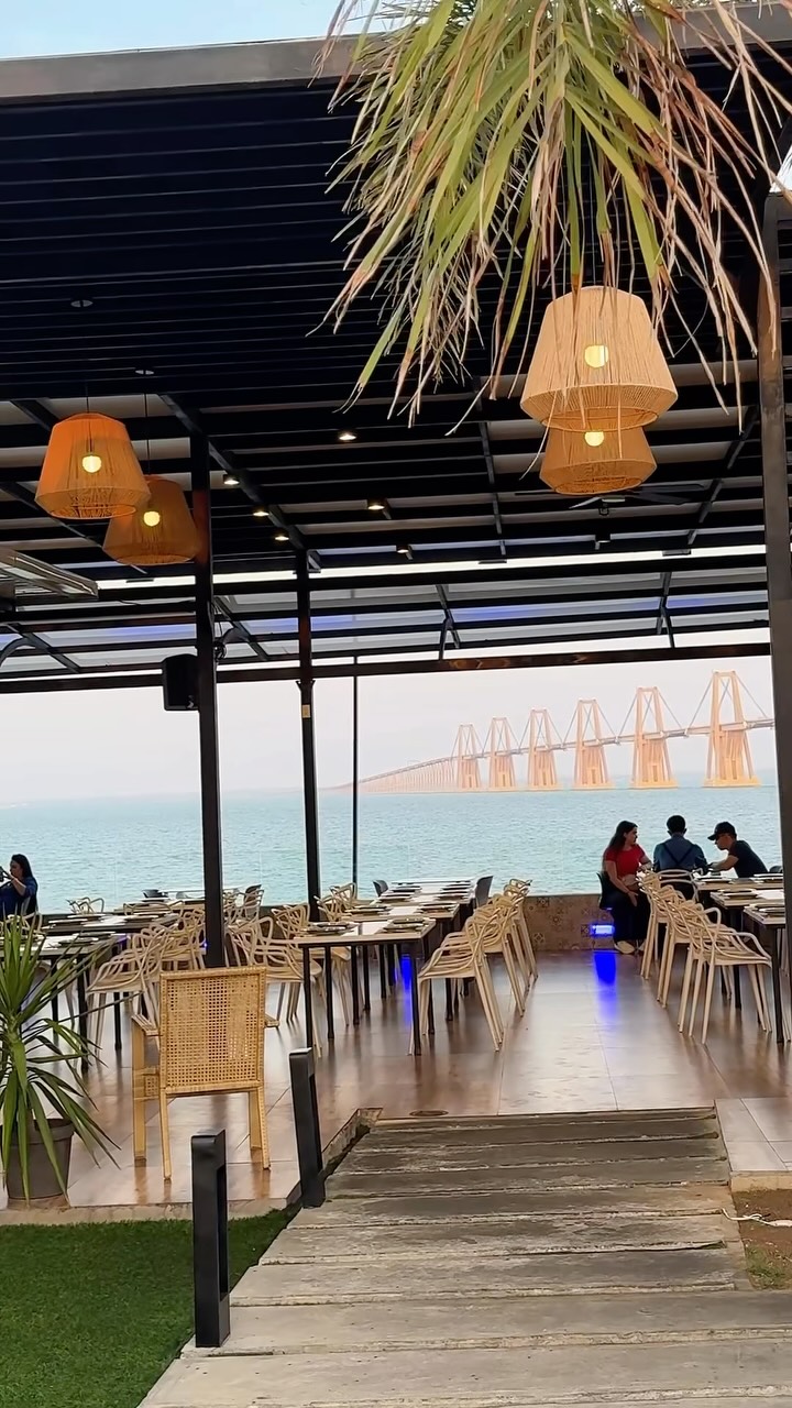 Grand Chef: beautiful restaurant terrace with view
