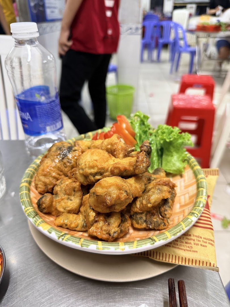 Vịt Nấu Chao Thành Giao: appetizing photo of restaurant food