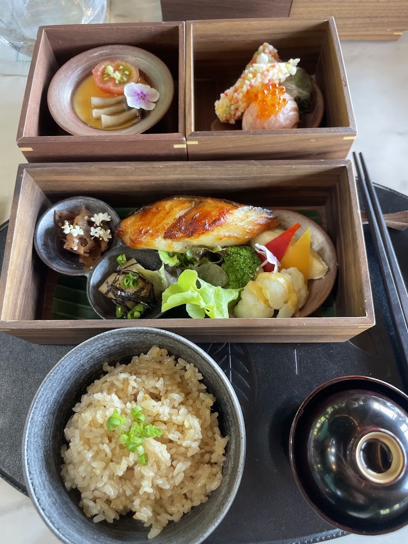 Tingara: appetizing, high-quality food presentation