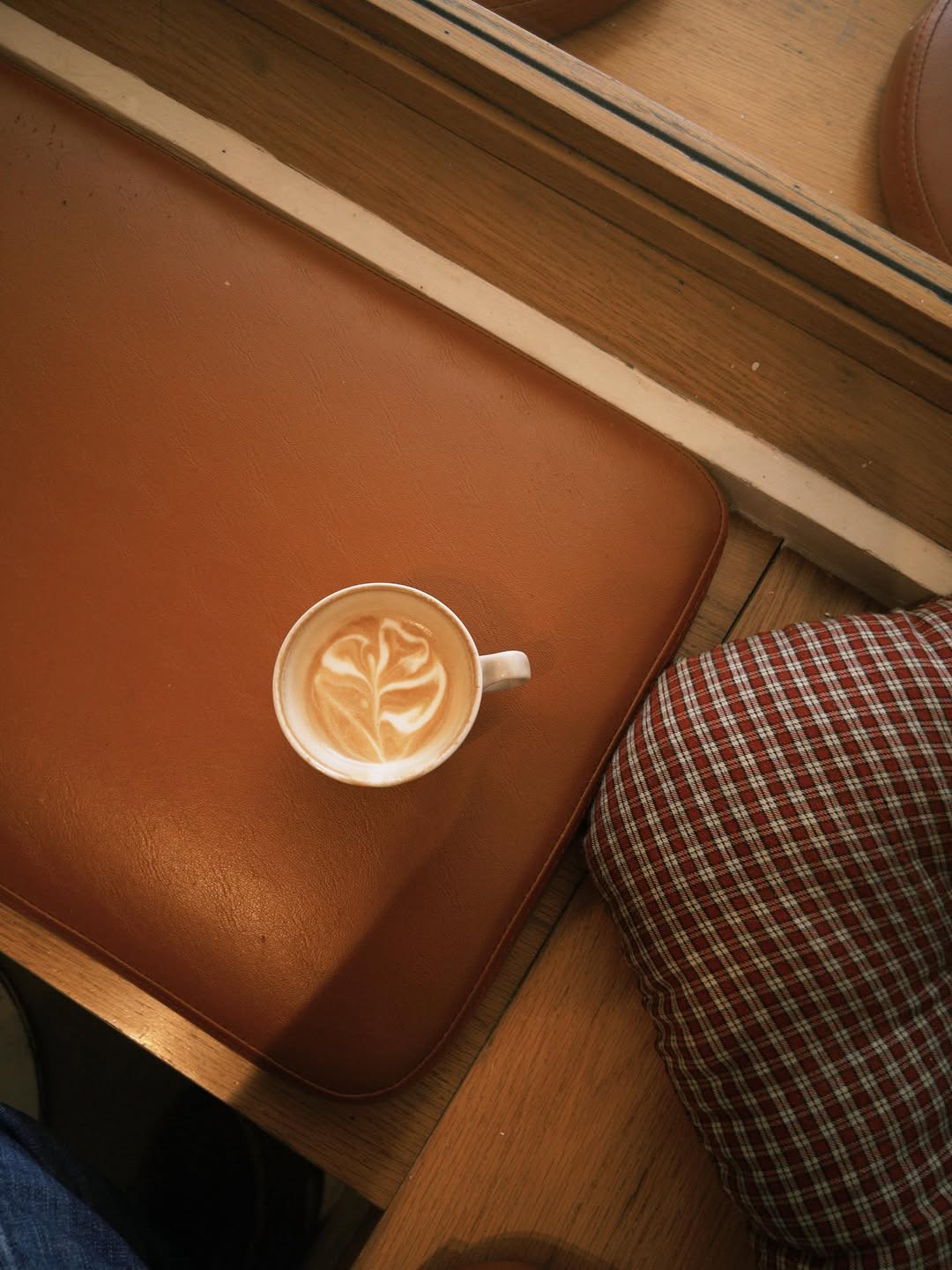 Bàn Đỏ Café: aesthetically pleasing coffee shot