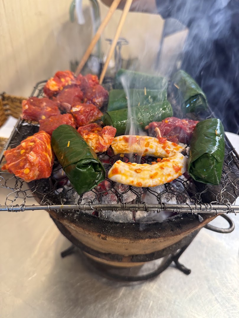 Bò Tơ Dã Chiến Hùng Bò: appetizing photo of grilled food