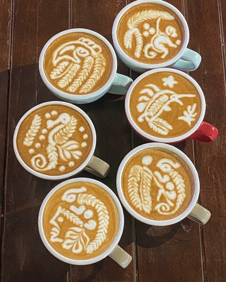 DHC Coffee Lab: high quality latte art display