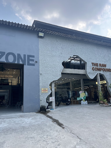 The Raw Compound: clear storefront photo of shop