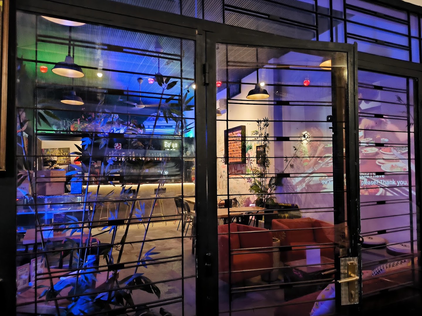 Cabri: clear view of venue interior