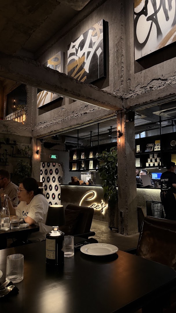 Cee's Eatery: atmospheric and professional interior shot