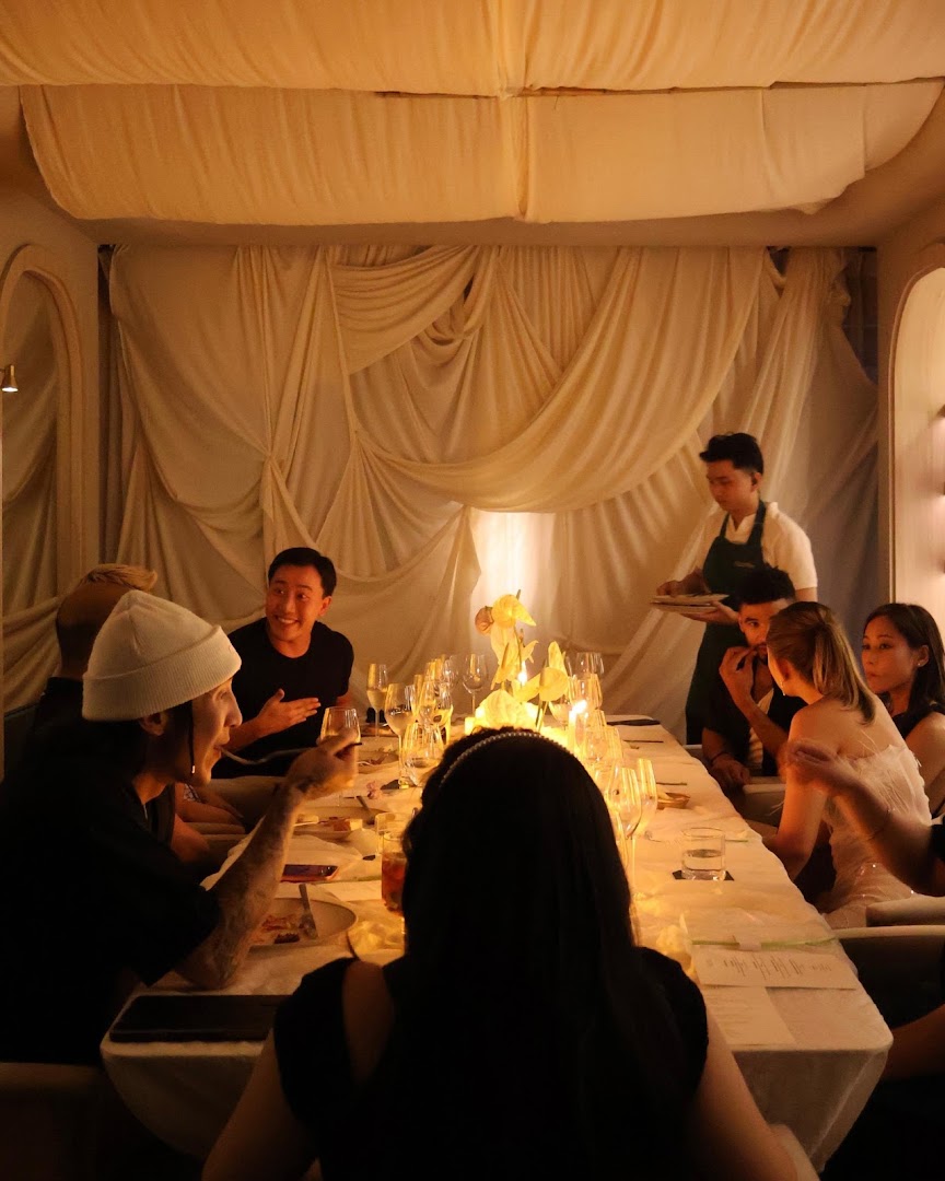 Celestia Wine Bar: inviting atmosphere with happy guests