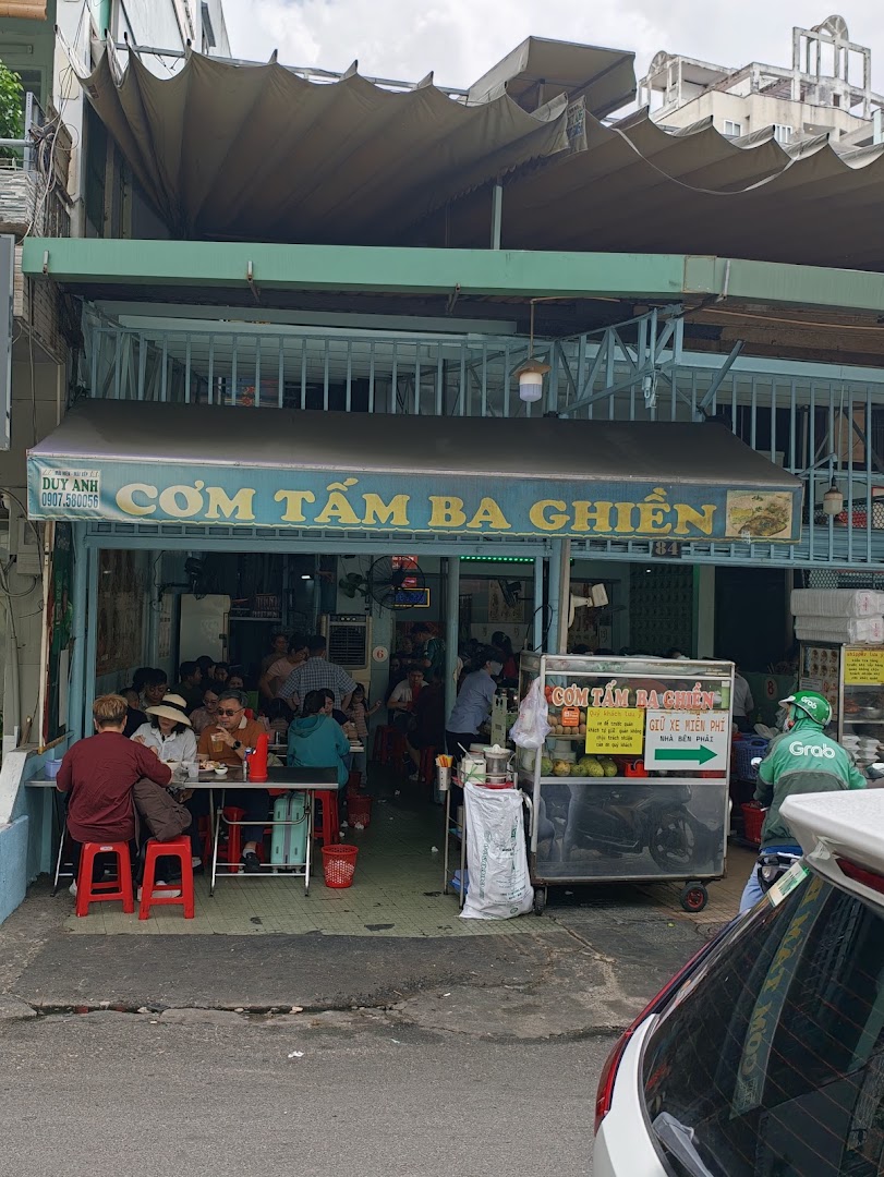 Cơm Tấm Ba Ghiền: clear photo of restaurant exterior