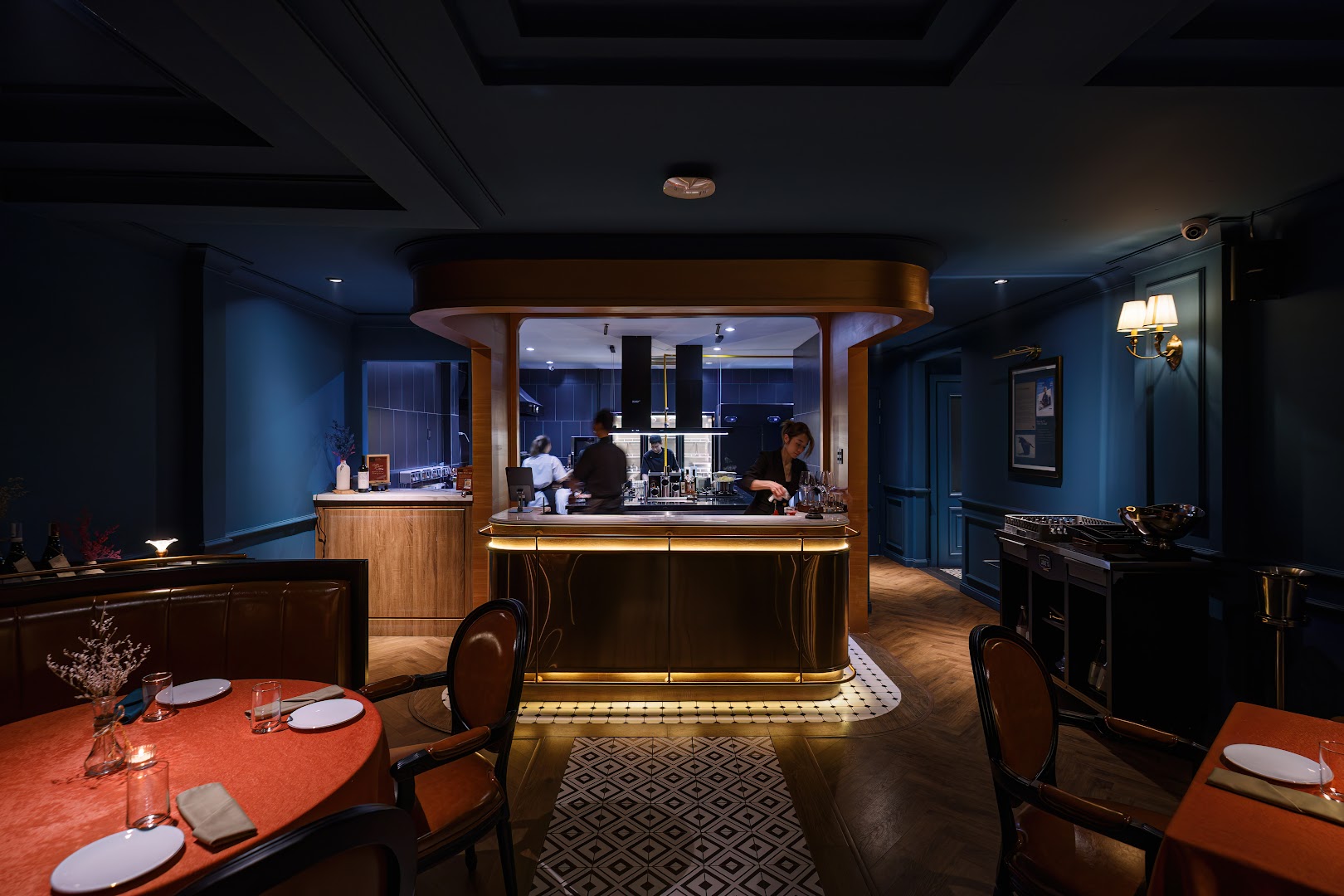 El Toro: professional interior shot of restaurant