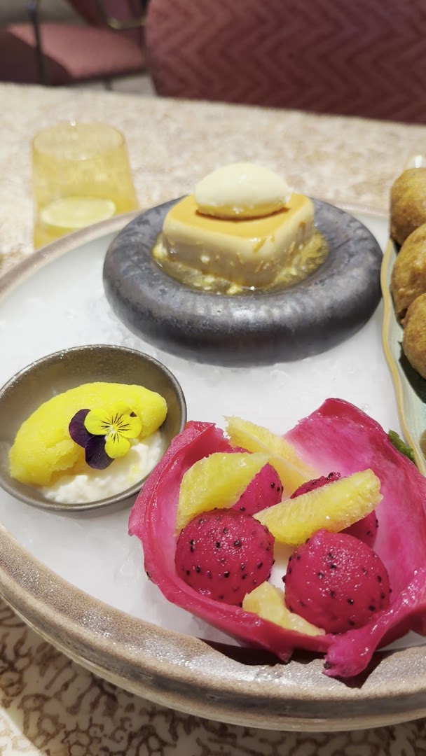 Nikura: appetizing high quality food photo
