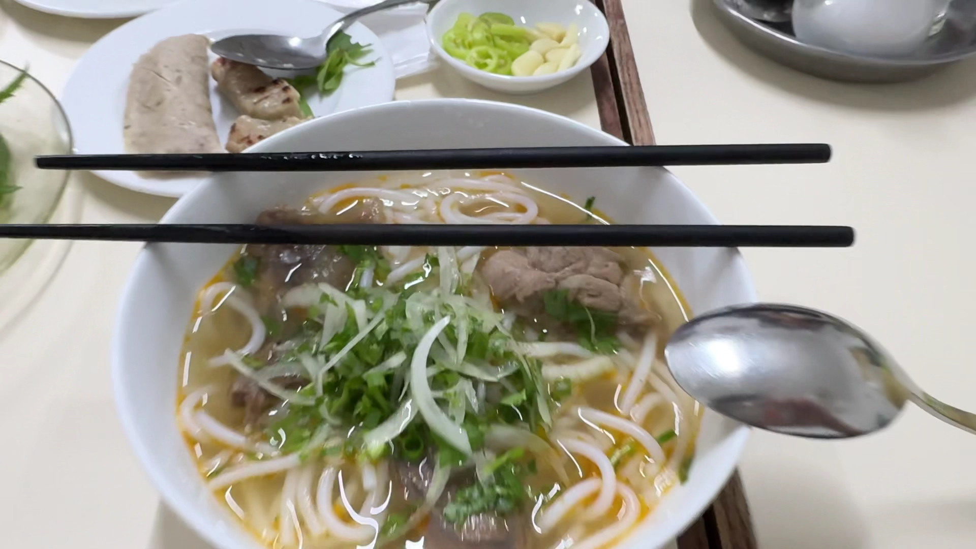 Quán Ăn Ngự Bình: appetizing photo of restaurant food