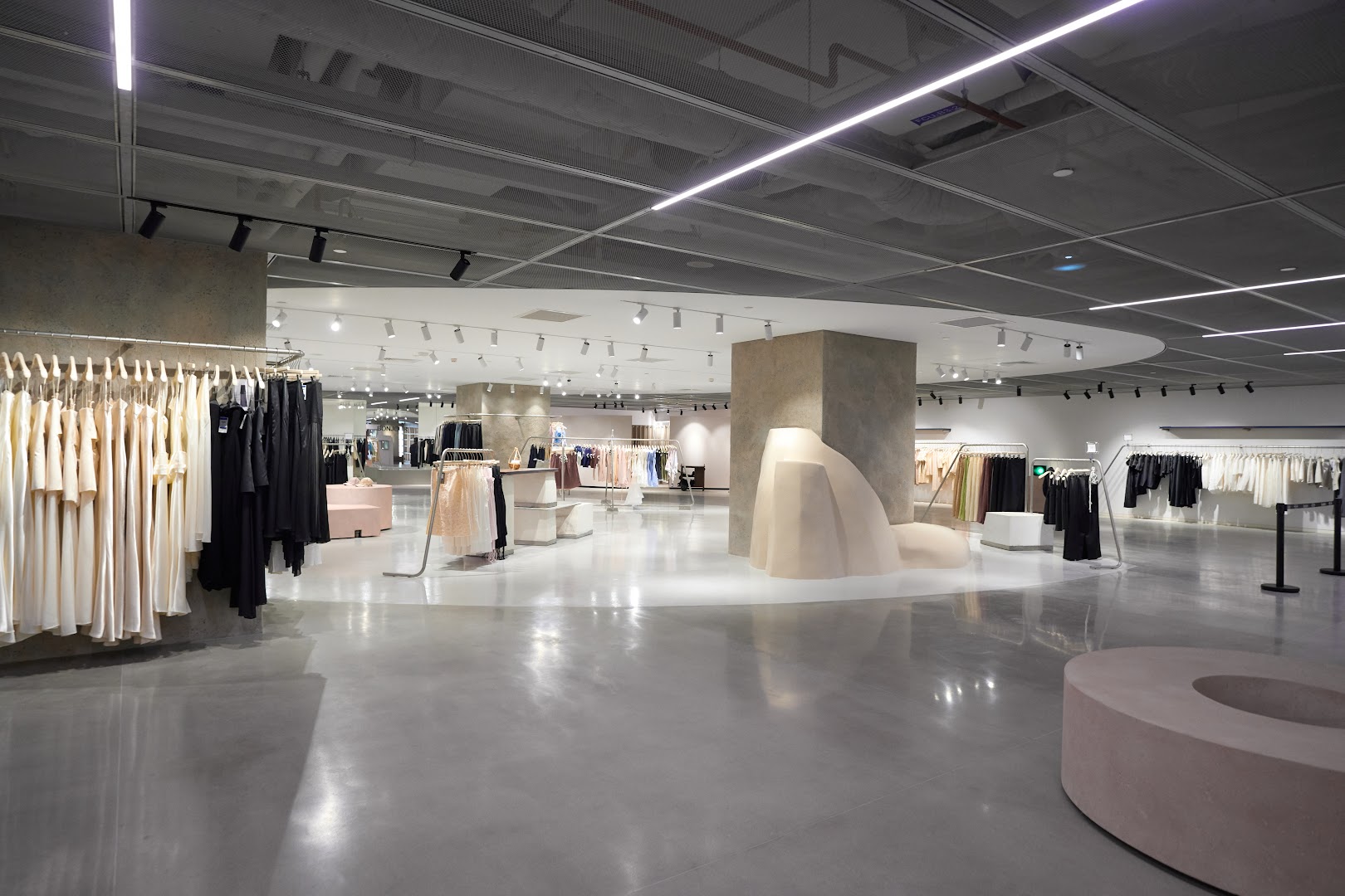Rue Miche L'Édition: professional interior shop photography
