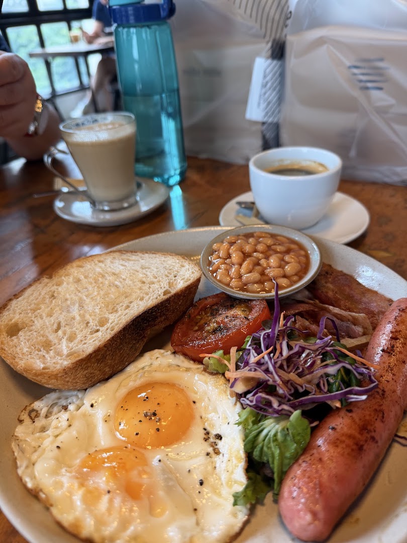 The Workshop Coffee: appetizing photo of breakfast meal