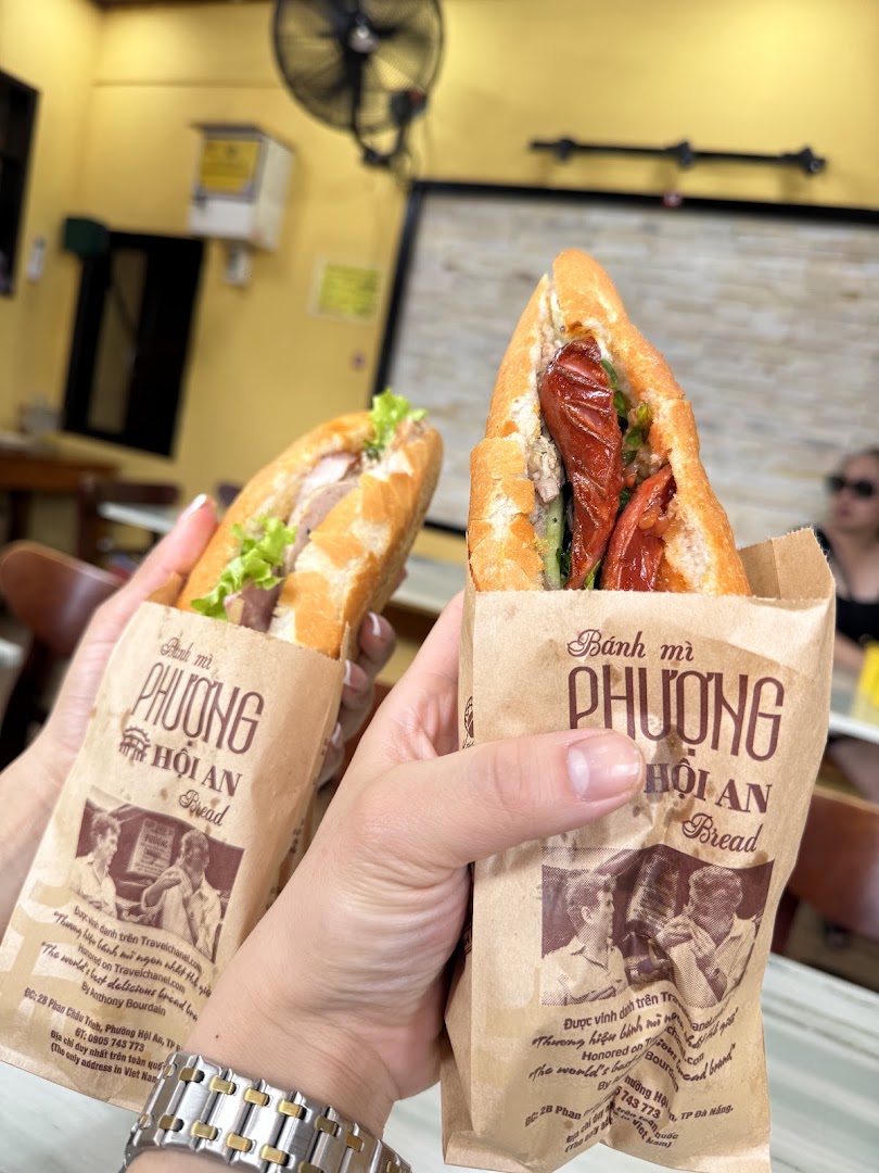 Bánh Mì Phượng: appetizing photo of signature food