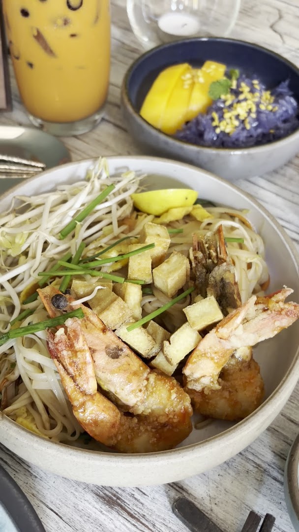 Hidden Thaiger: appetizing, high-quality food photography