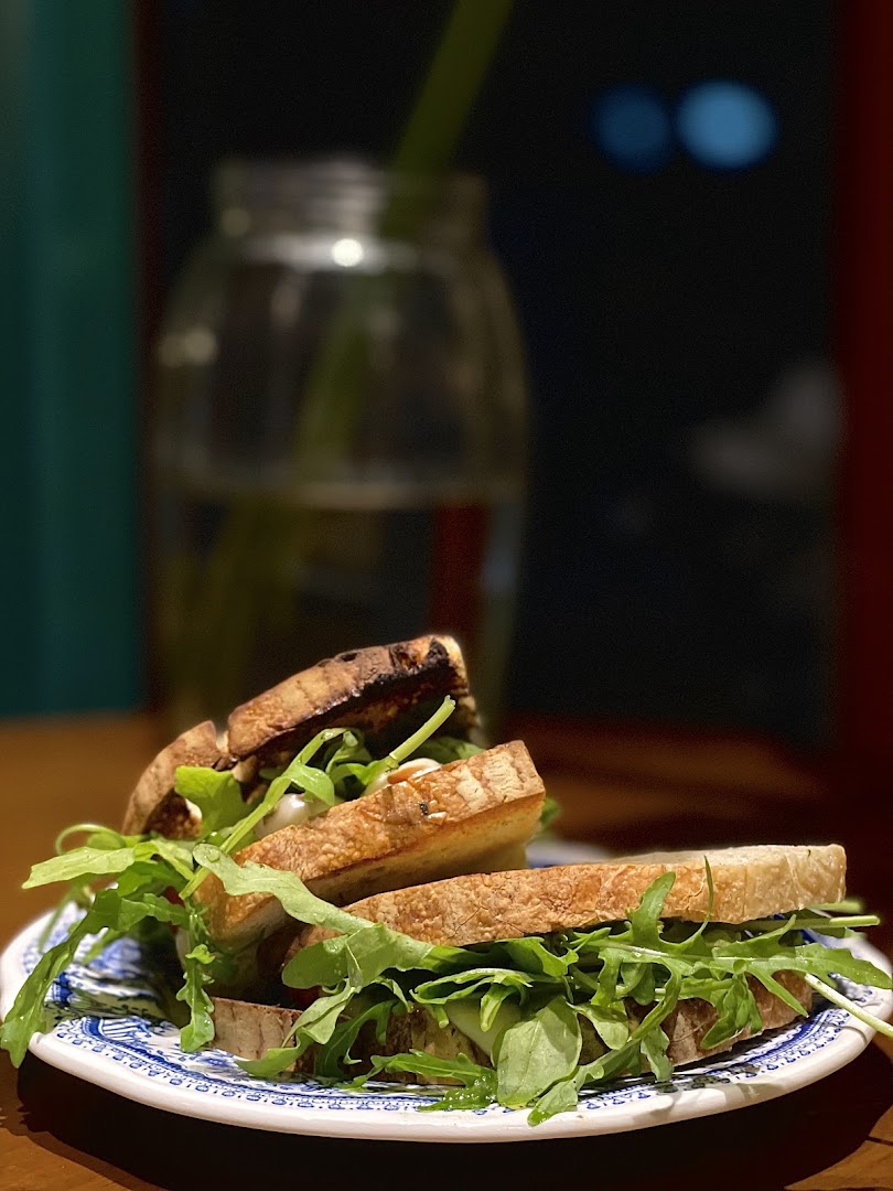 Lion's Room: appetizing, high-quality food photography
