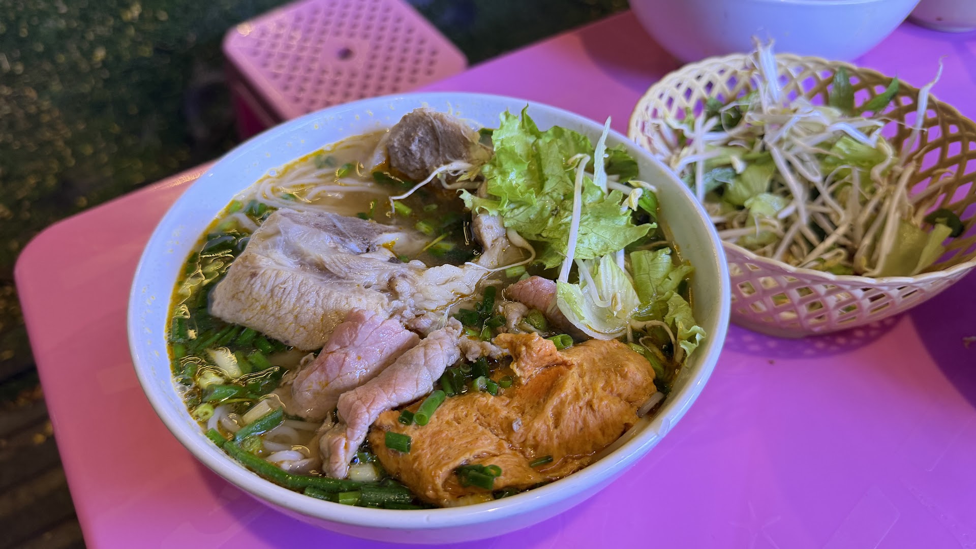 Bún Bò Bà Nga: appetizing photo of served food
