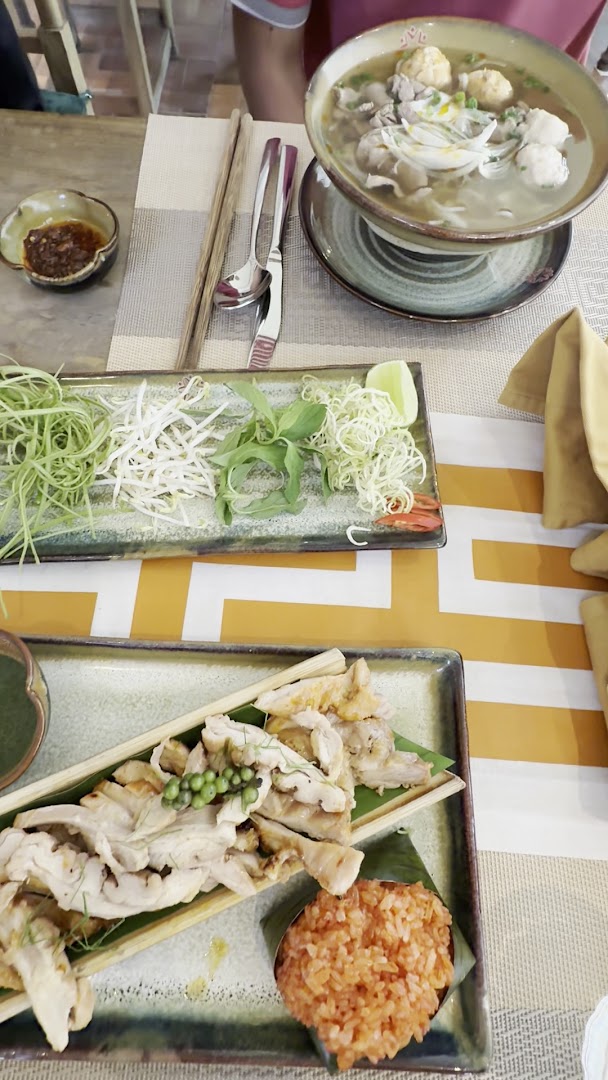 Vị Huế: appetizing photo of restaurant food