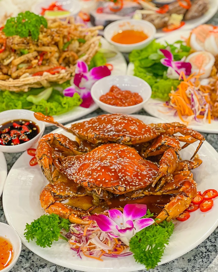 Hải Sản Làng Bè: appetizing, high-quality food photography