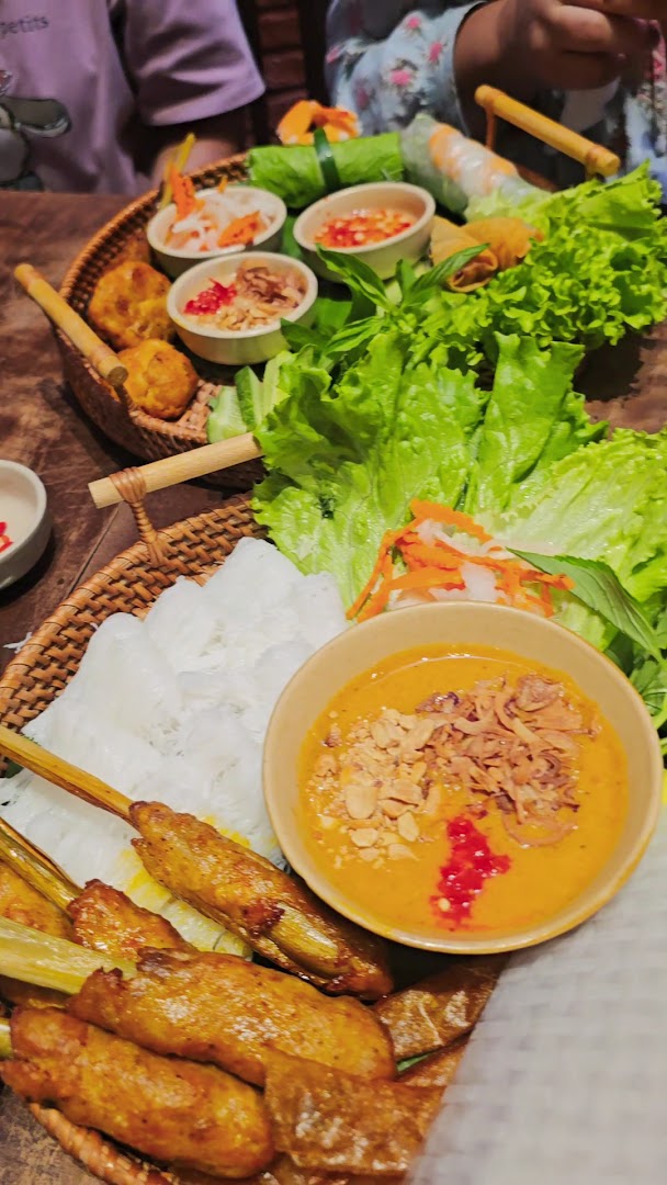 Mắm Restaurant: appetizing, high-quality food presentation