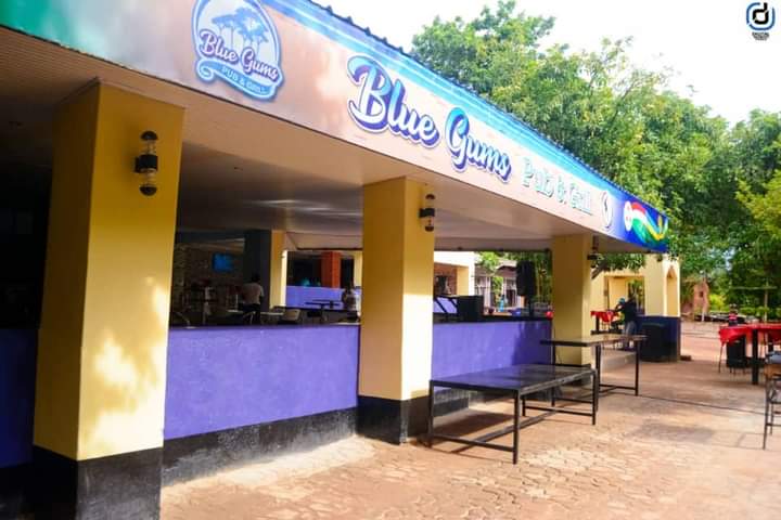 Blue Gums Pub and Grill: clear photo of venue exterior