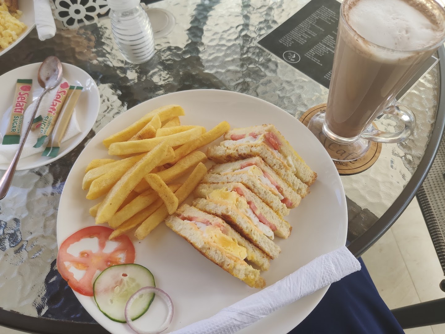 Chatem Café: appetizing photo of cafe food