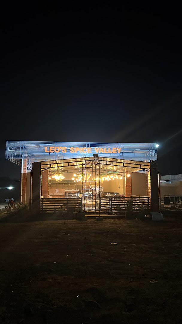 Leo's Spice Valley: clear exterior shot of restaurant