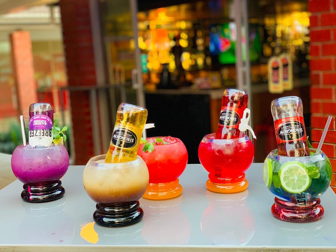 Makai Bar and Restaurant: appealing photo of signature drinks