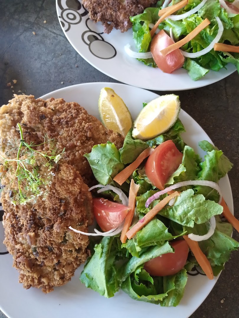 Dorphil Restaurant: appetizing photo of restaurant food