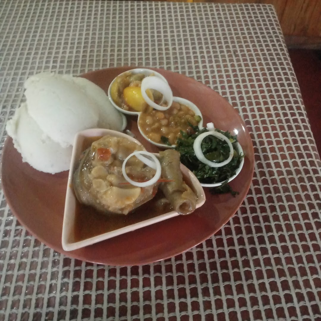 Stevens Smoked Fish and Chicken: clear photo of restaurant food