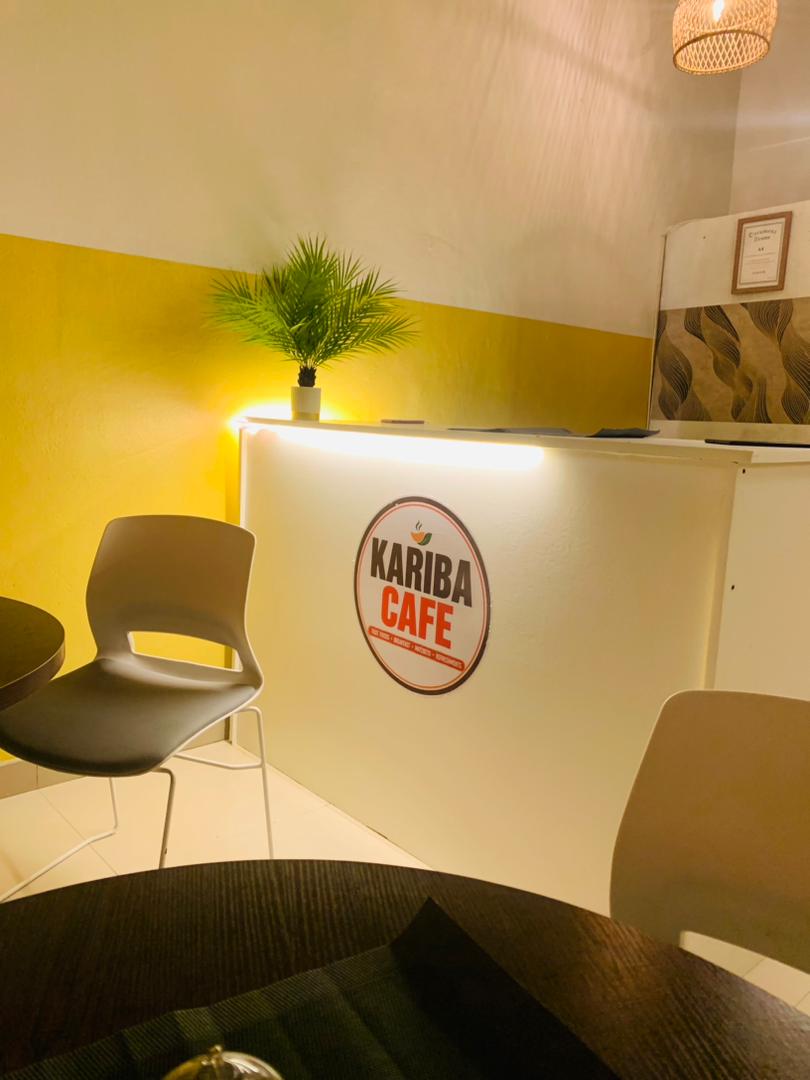 Kariba Cafe: clear photo of cafe interior