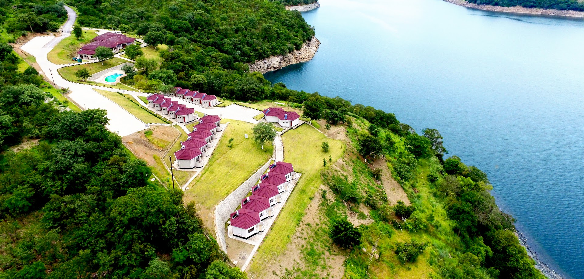 Kariba Sunset Villas: beautiful aerial view of property