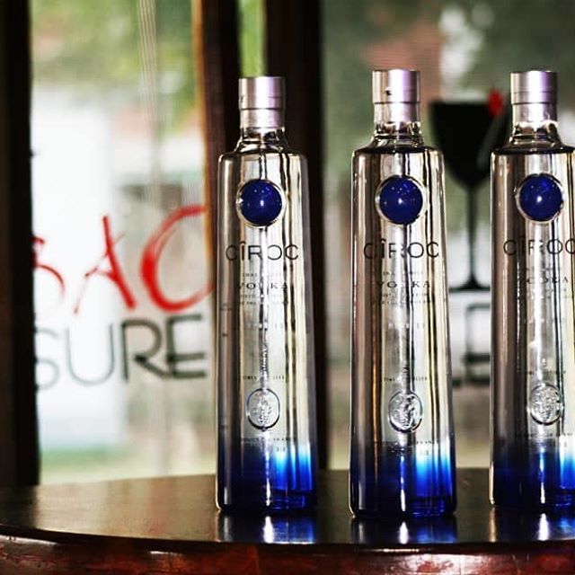 The Hangout (BAC): high quality product shot