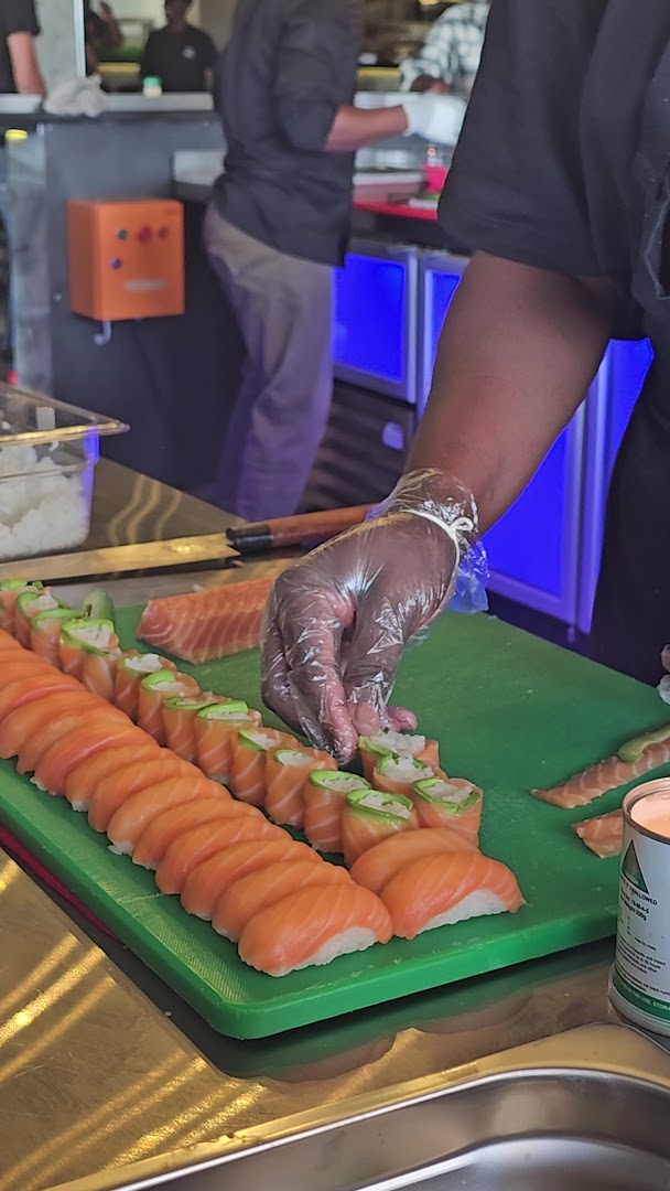 Chop Chop Pomona: high quality food preparation shot