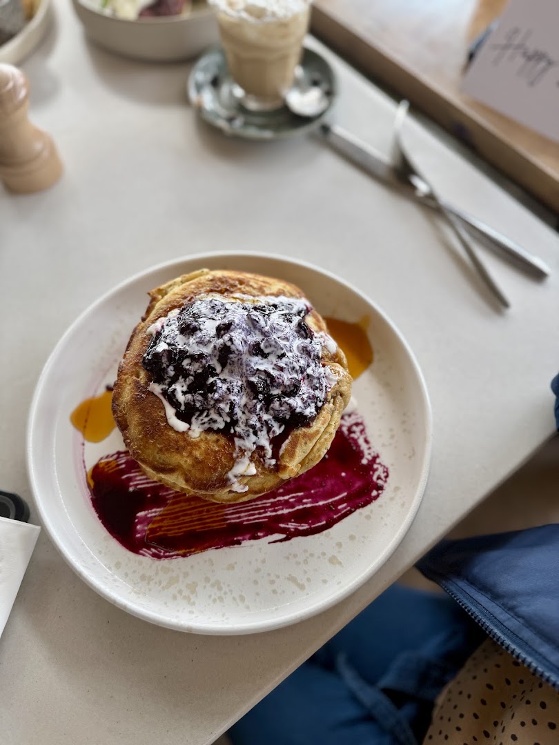 Cobblestone Restaurant: appetizing, high-quality food photography