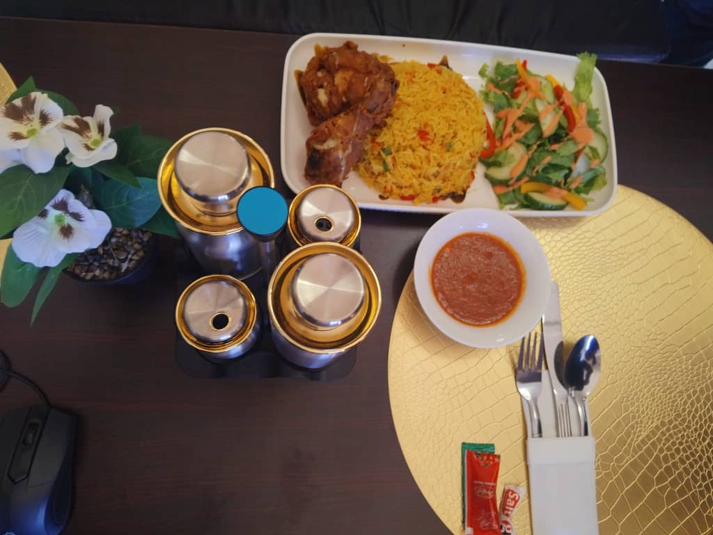 Big Mundus Restaurant: appetizing food presentation and clean